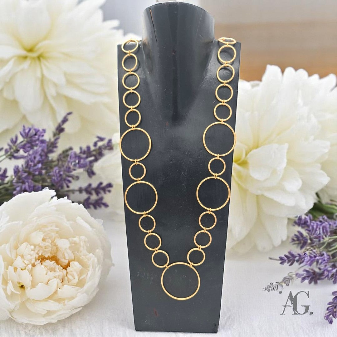 EASY NECKLACE