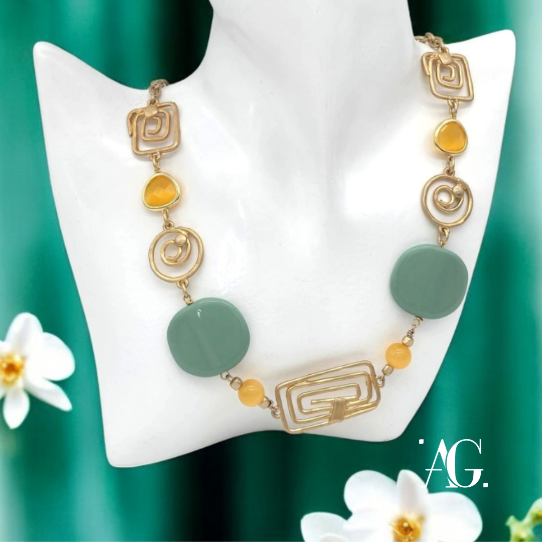 COLLANA RESINE E PIETRE DURE "RAGGIO DI SOLE"