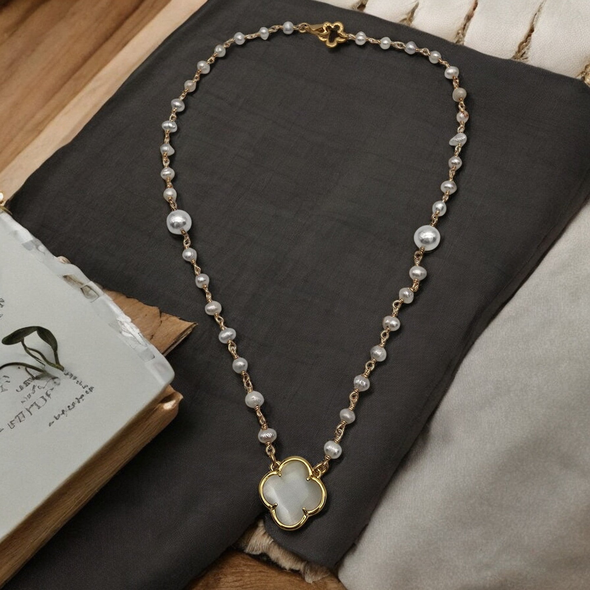 RIVER PEARL CHOKER NECKLACE