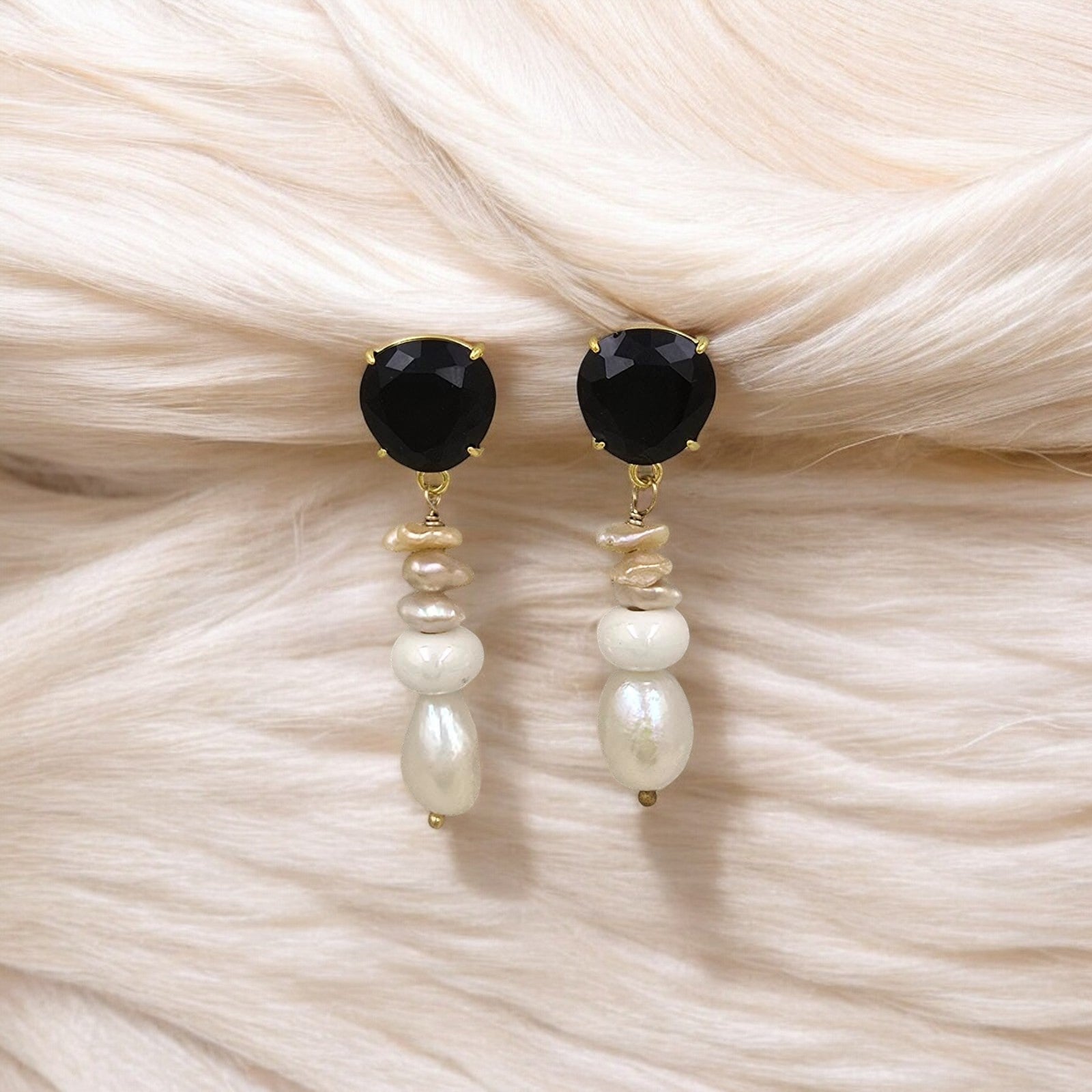 ORECCHINI PERLE BLACK AND WHITE