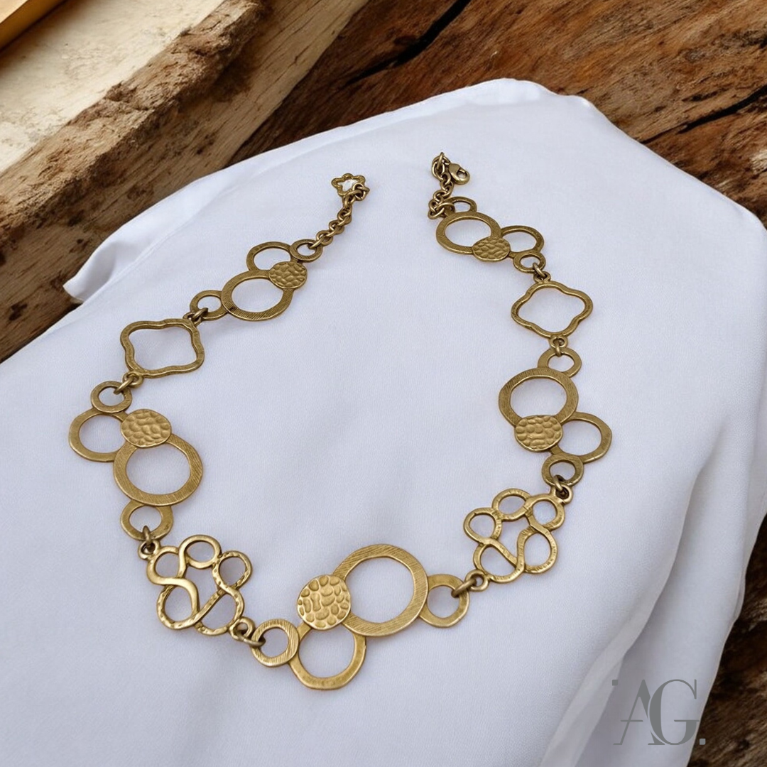 EASY GOLD NECKLACE