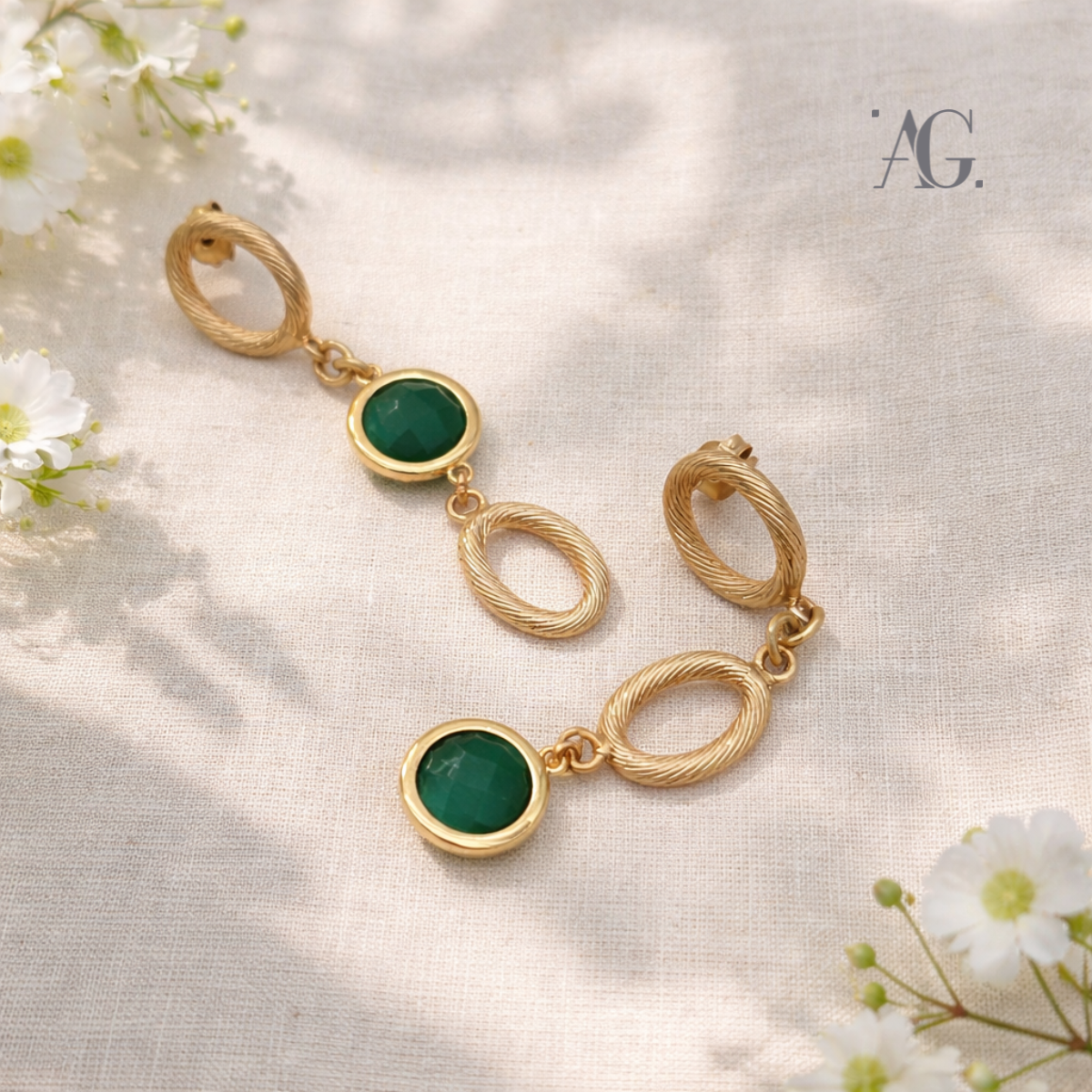 Orecchini Uguali Diversi THEA