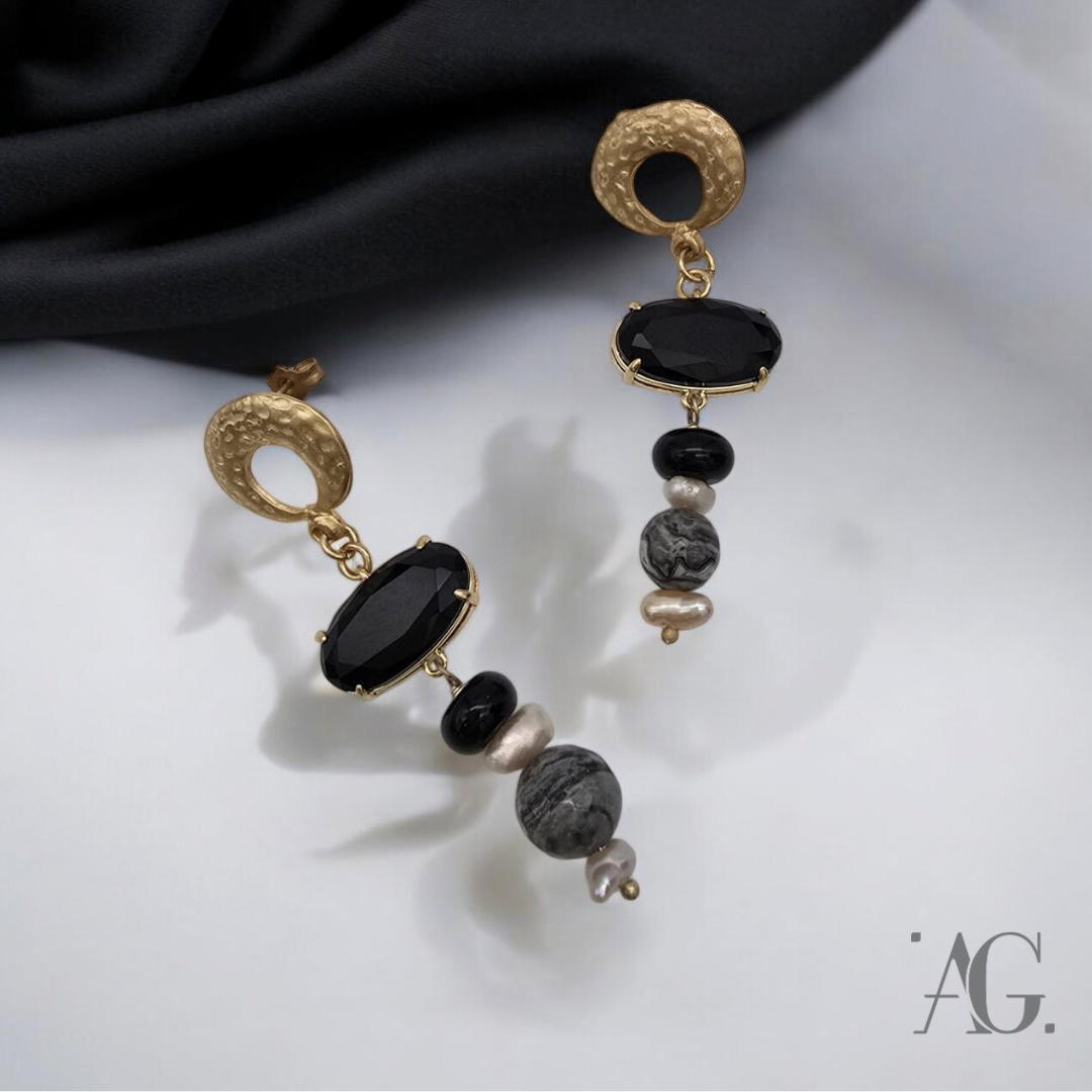 BLACK ELEGANCE EARRINGS